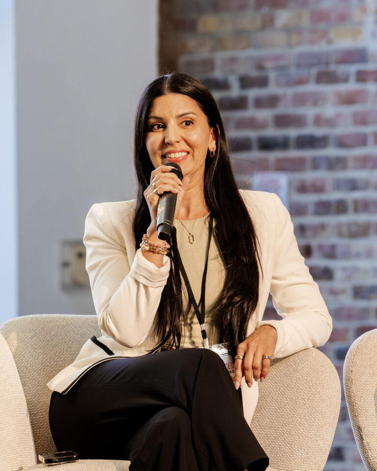 CoworkingCanada2025_Day1__KiannaSunshinePhotography-189 › Kianna Sunshine Photography