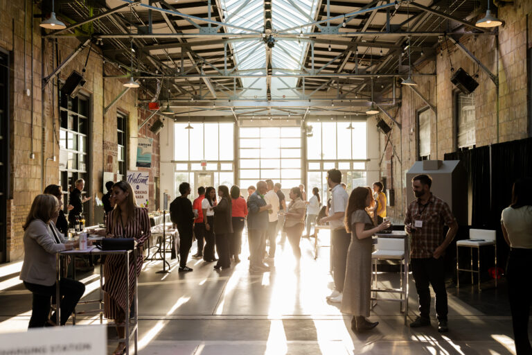 CoworkingCanada2025_Day1__KiannaSunshinePhotography-208(1) › Kianna Sunshine Photography